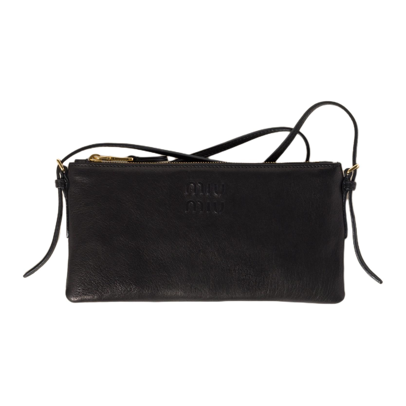 Кожаный клатч мини женский черный MIU MIU
Кожаный клатч мини женский черный MIU MIU