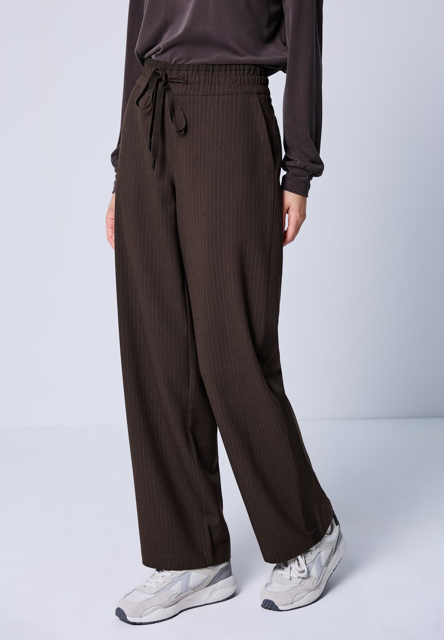 Брюки Street One Studio STRAIGHT LEG, Braun/Brown
Брюки Street One Studio STRAIGHT LEG, Braun/Brown