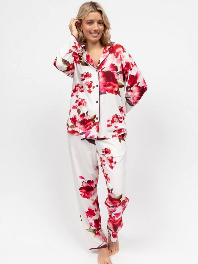 Пижамный комплект Isabella Floral Long Cyberjammies, Ox Blood
Пижамный комплект Isabella Floral Long Cyberjammies, Ox Blood