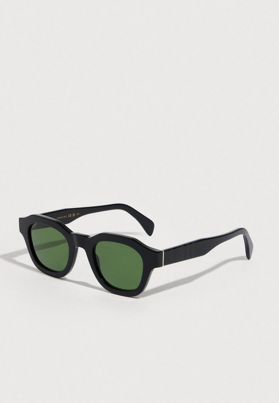 Солнцезащитные очки Paul Smith LYFORD UNISEX, Black
Солнцезащитные очки Paul Smith LYFORD UNISEX, Black