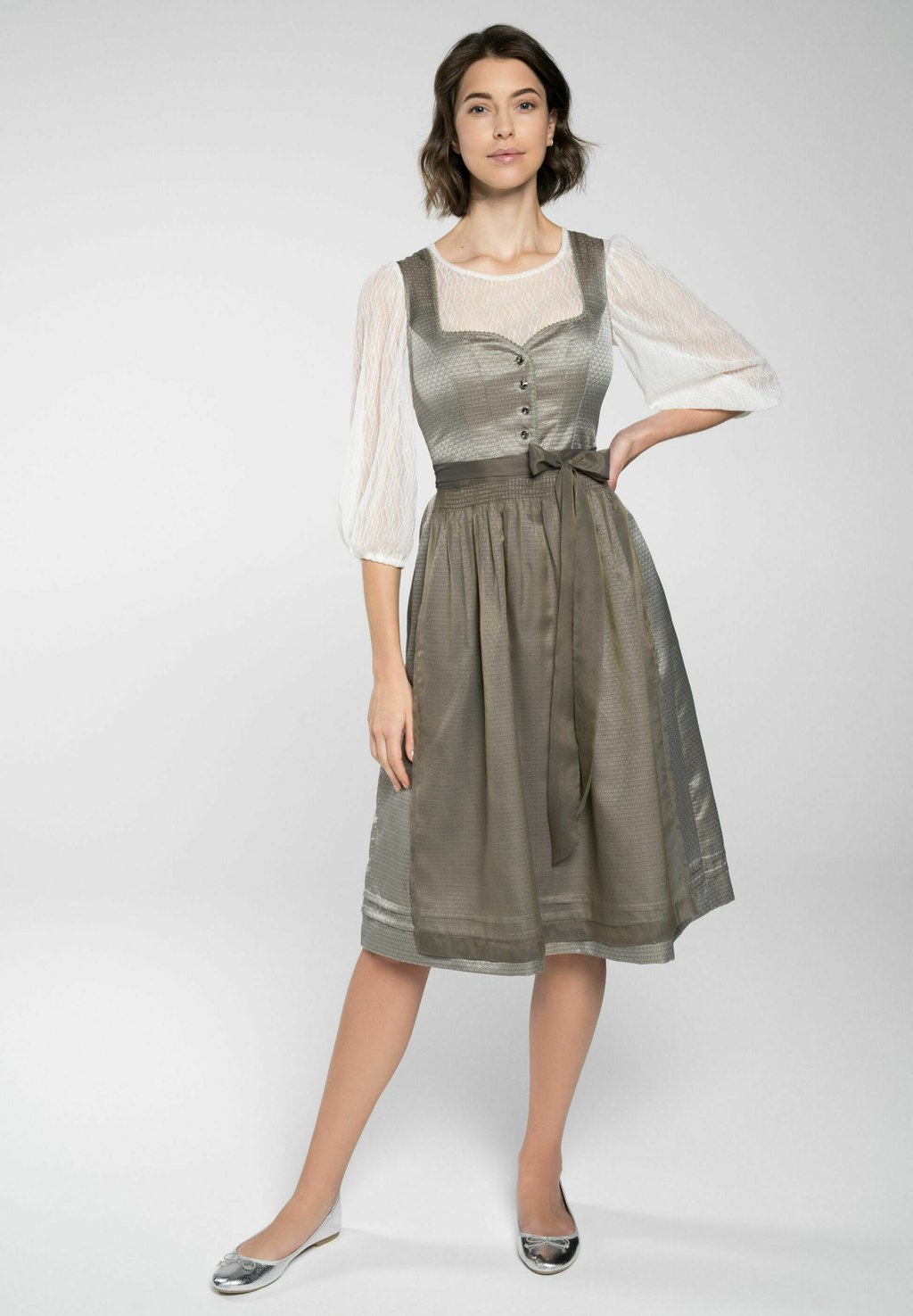 Широкая юбка в сборку FLAMINGO Spieth & Wensky, оливковый
Широкая юбка в сборку FLAMINGO Spieth & Wensky, оливковый