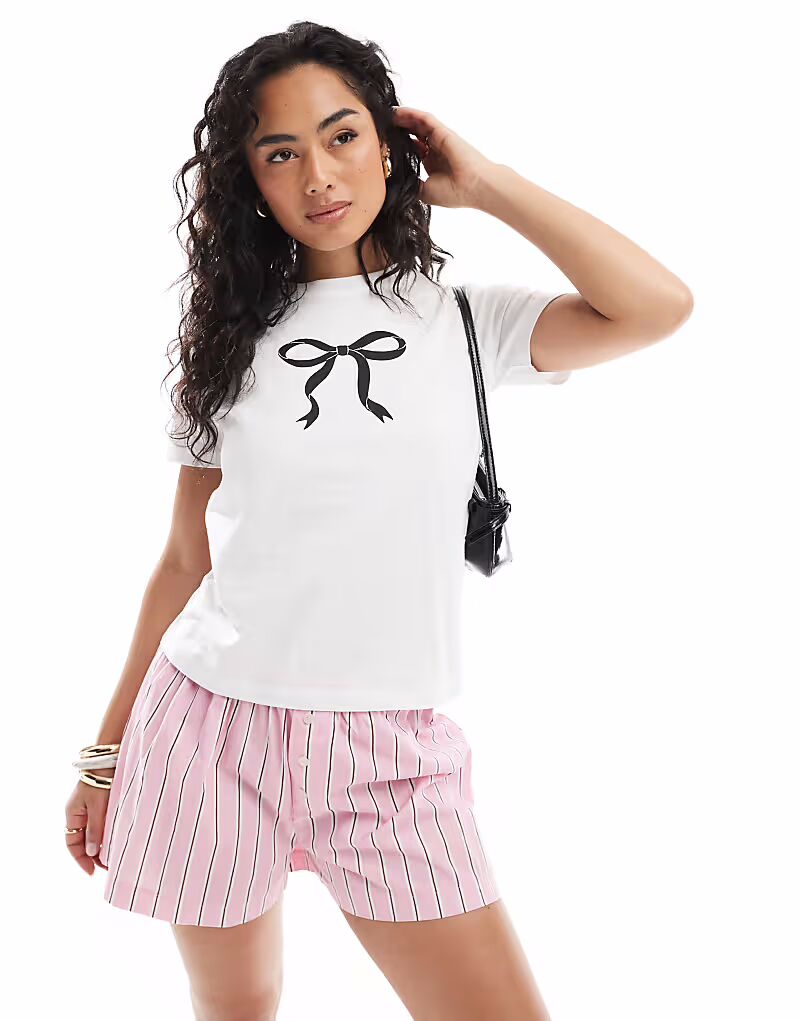 Футболка-бантик JJXX белого цвета
Футболка-бантик JJXX белого цвета