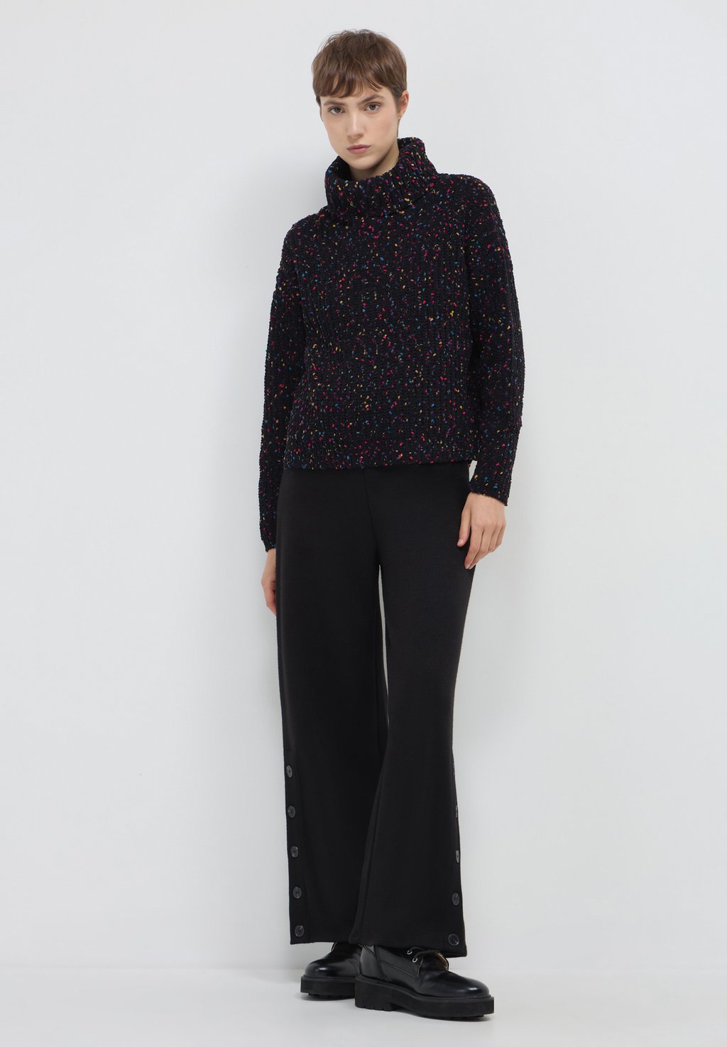 Джемпер Calliope, черный
Джемпер Calliope, черный