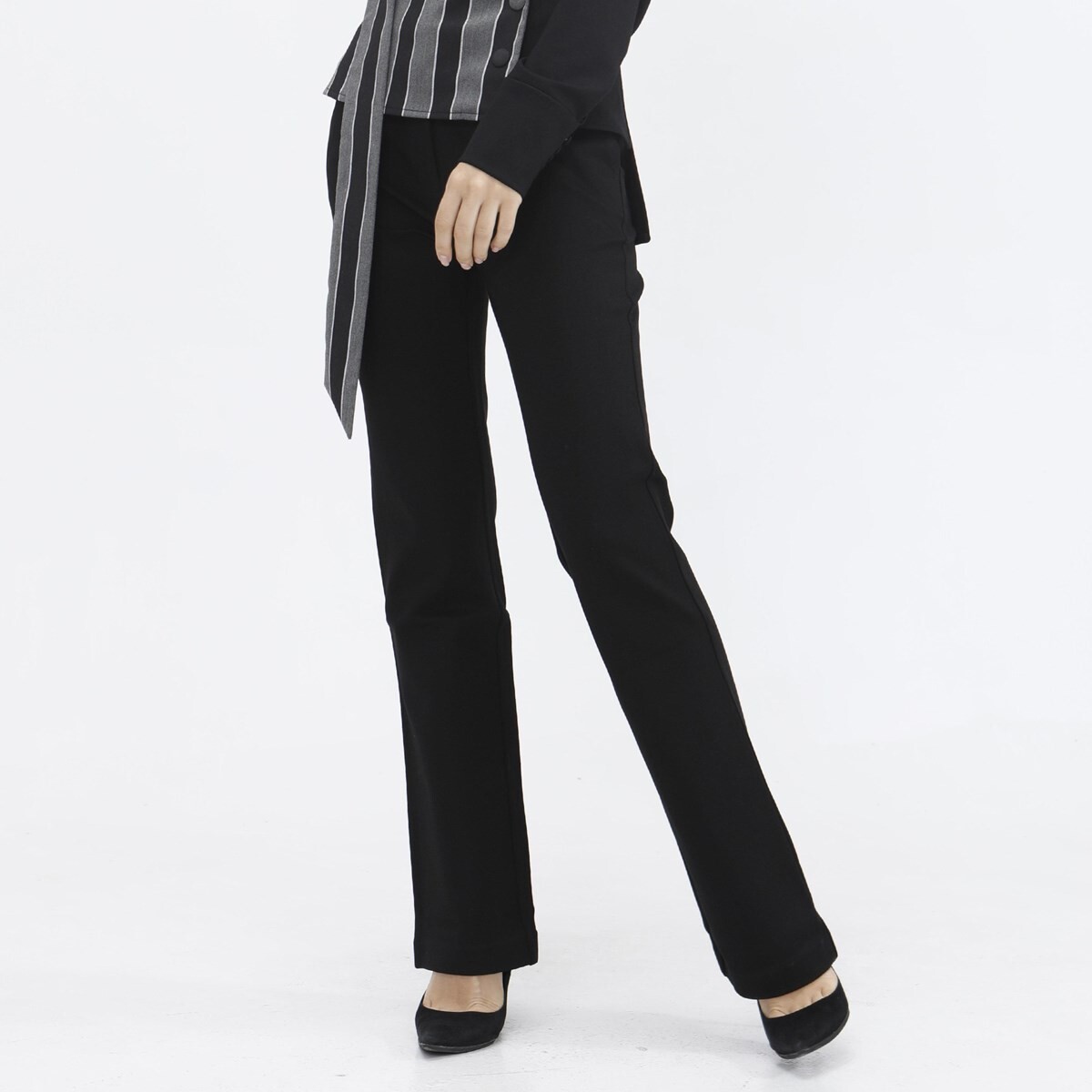 Прямые брюки из плотного трикотажа Smart And Joy, черный
Прямые брюки из плотного трикотажа Smart And Joy, черный