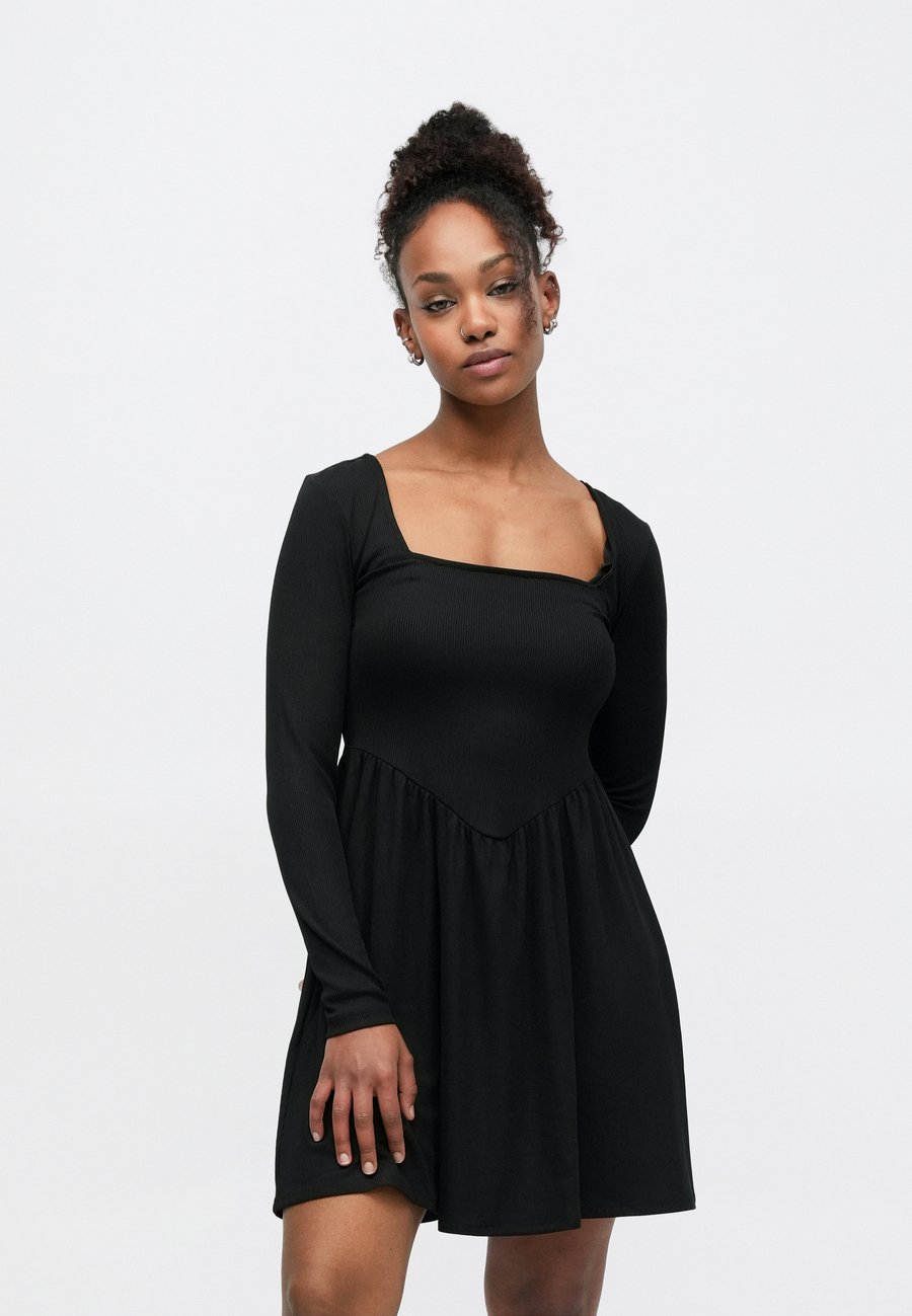 Платье Even&Odd Day dress, Black
Платье Even&Odd Day dress, Black