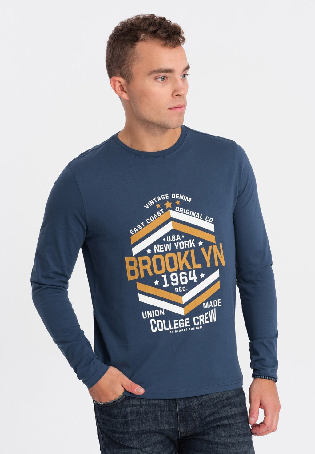 Топ с длинными рукавами WITH COLLEGE PRINT Ombre, цвет blue
Топ с длинными рукавами WITH COLLEGE PRINT Ombre, цвет blue