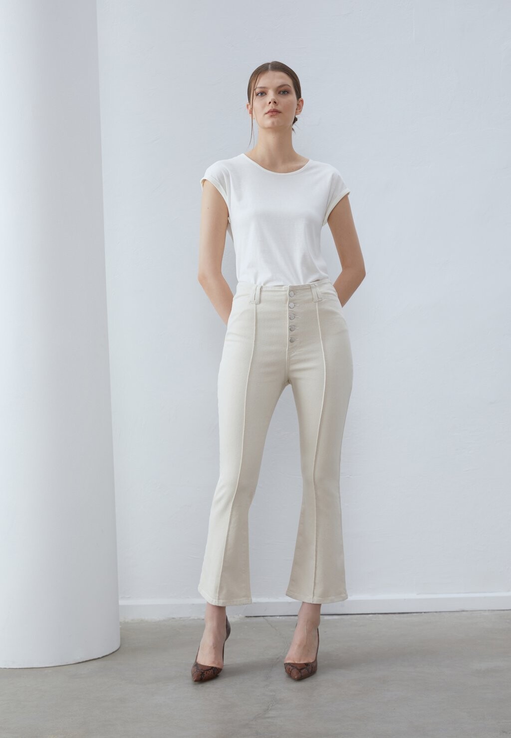 Расклешенные джинсы SMART CROPPED DENIM Anna Field, бежевый
Расклешенные джинсы SMART CROPPED DENIM Anna Field, бежевый