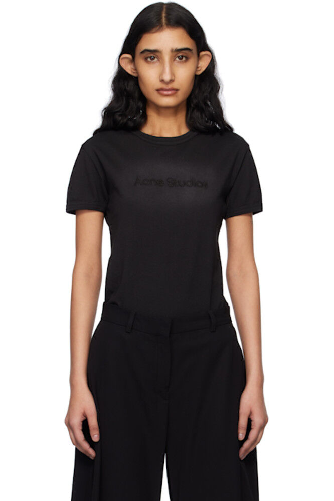 Черная футболка с логотипом Acne Studios
Черная футболка с логотипом Acne Studios