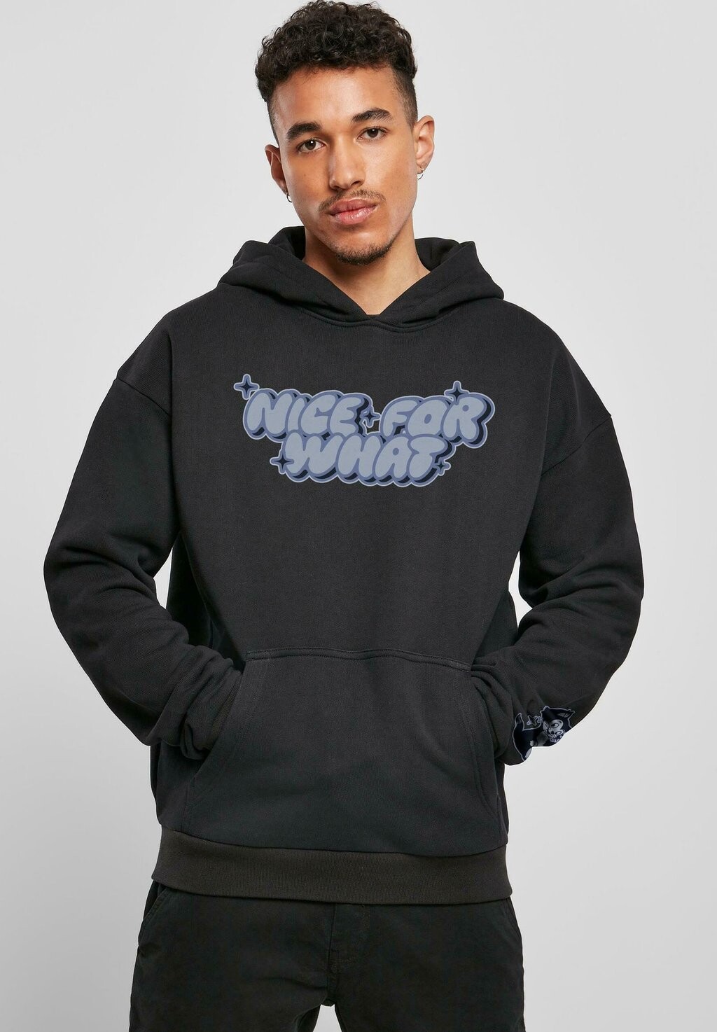 Толстовка NICE FOR WHAT ULTRA HEAVY Upscale by Mister Tee, черный
Толстовка NICE FOR WHAT ULTRA HEAVY Upscale by Mister Tee, черный