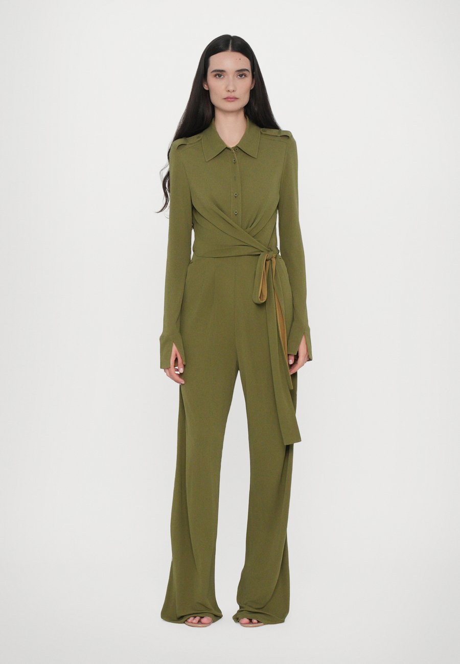 Комбинезон Diane von Furstenberg JACKIE JUMPSUIT, Green
Комбинезон Diane von Furstenberg JACKIE JUMPSUIT, Green