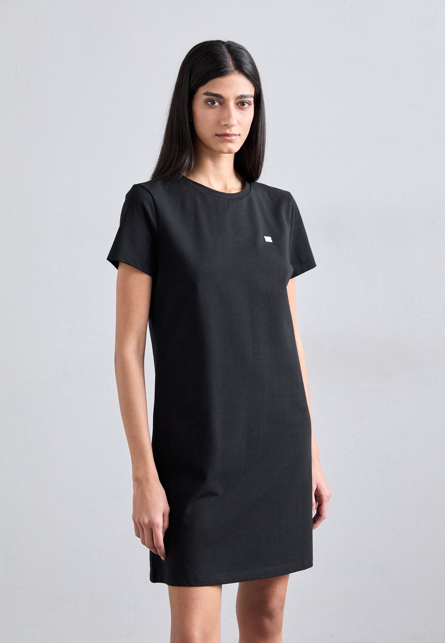 Платье EA7 Emporio Armani DRESS, Black
Платье EA7 Emporio Armani DRESS, Black