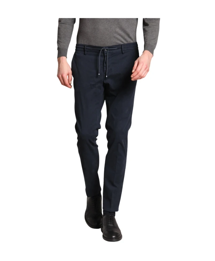 Темно-Синие эластичные брюки чинос Mason'S, синий
Темно-Синие эластичные брюки чинос Mason'S, синий