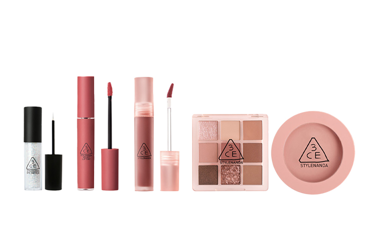 Пудровые тени для век блеск для губ румяна набор 3CE
Пудровые тени для век блеск для губ румяна набор 3CE