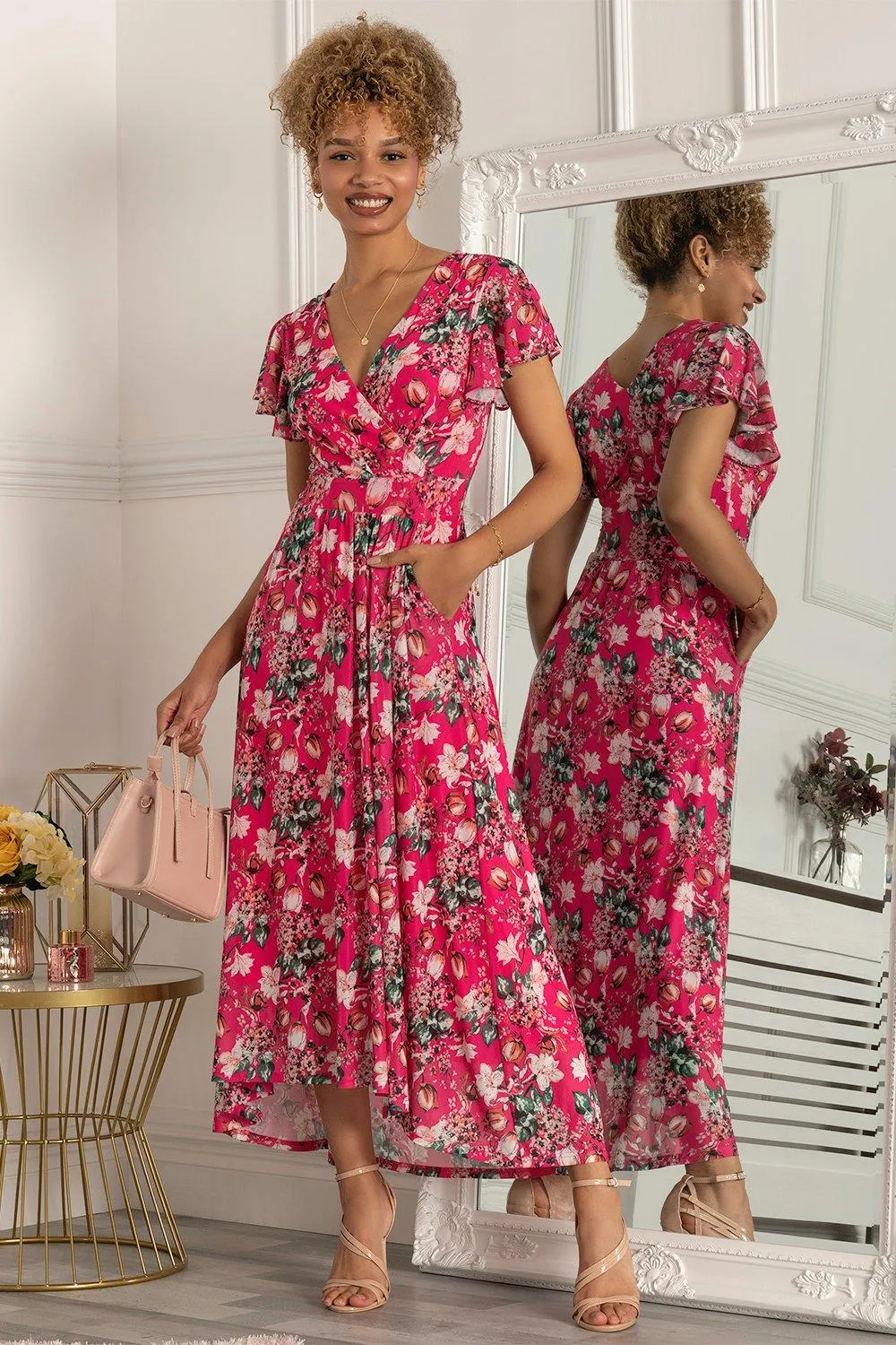 Сетчатое платье макси Piper с глубоким вырезом и подолом Jolie Moi, розовый
Сетчатое платье макси Piper с глубоким вырезом и подолом Jolie Moi, розовый