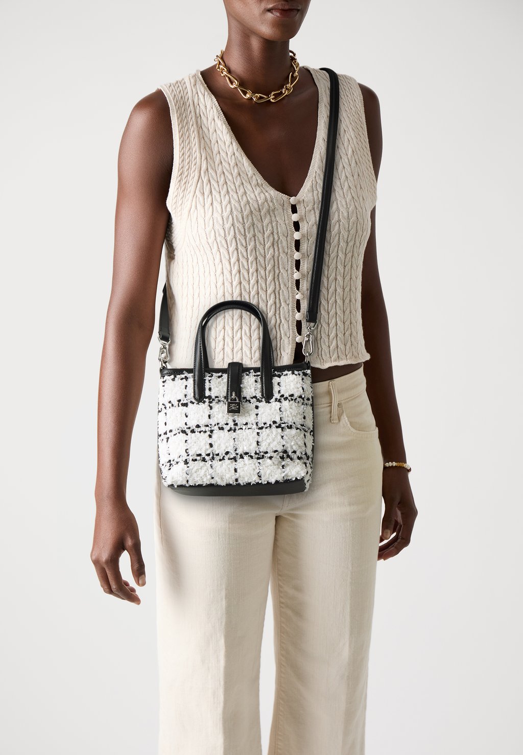 Сумка AUTOGRAPH PADLOCK KARL LAGERFELD, белый
Сумка AUTOGRAPH PADLOCK KARL LAGERFELD, белый