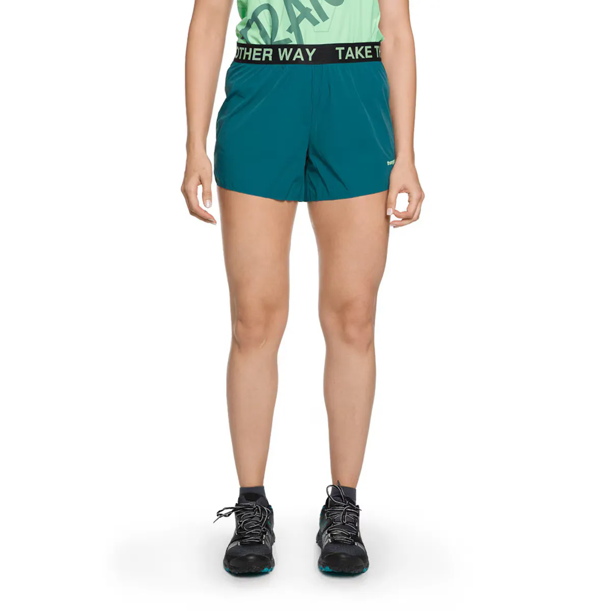 Larues Trangoworld Женские шорты, цвет Verde azulado
Larues Trangoworld Женские шорты, цвет Verde azulado