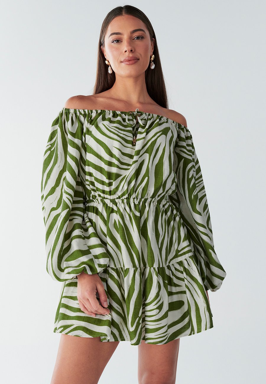 Платье BWLDR BRIA , Olive Brush Stroke/Green
Платье BWLDR BRIA , Olive Brush Stroke/Green