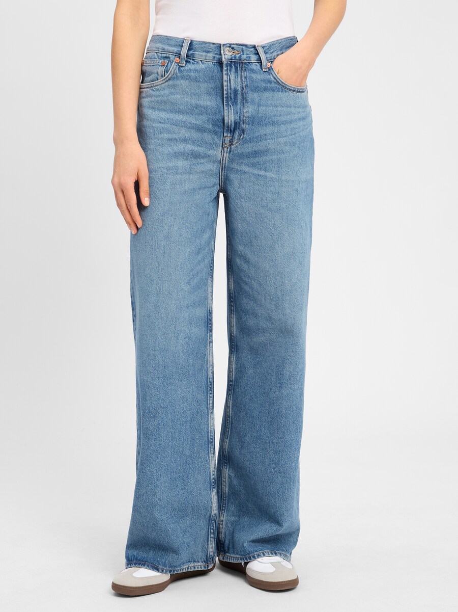 Расклешенные джинсы Samsøe Samsøe Rebecca, Blue Denim
Расклешенные джинсы Samsøe Samsøe Rebecca, Blue Denim