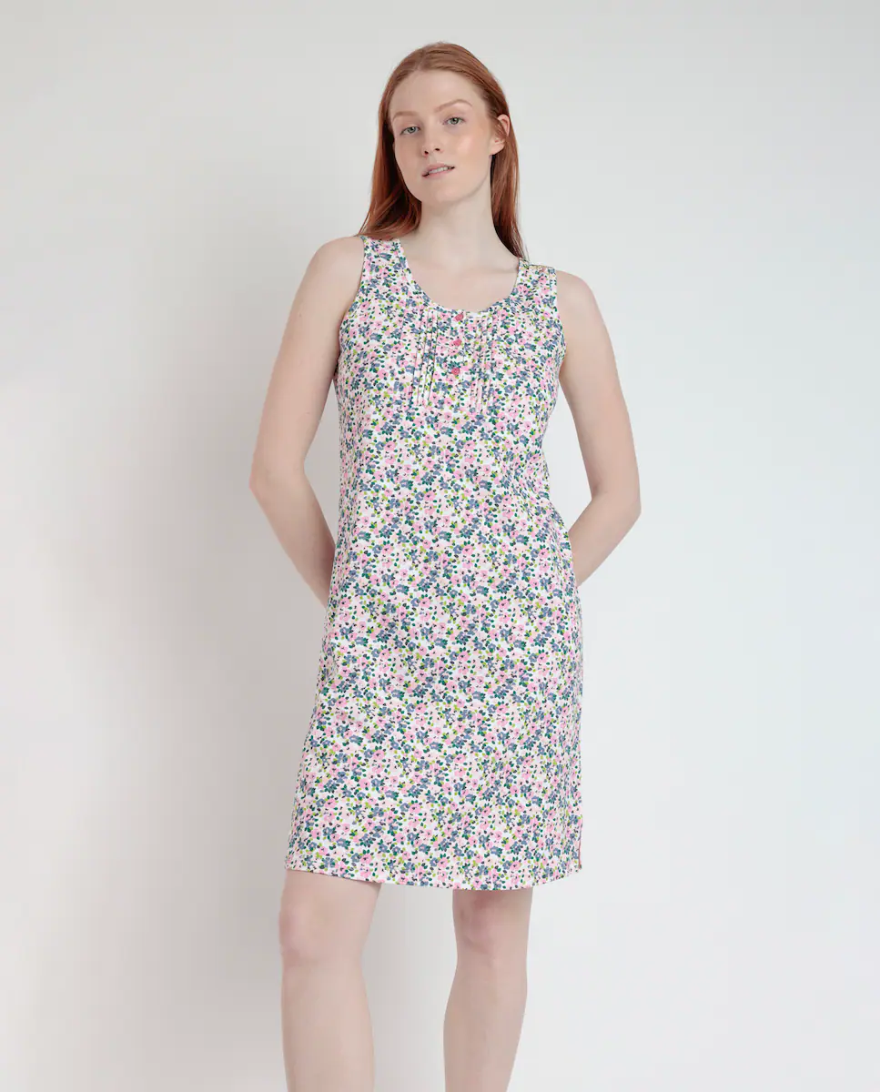 Короткая женская ночная рубашка из трикотажа с цветочным принтом Admas, мультиколор
Короткая женская ночная рубашка из трикотажа с цветочным принтом Admas, мультиколор