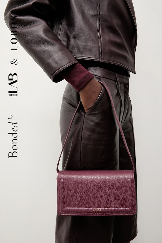 Сумка, изготовленная с использованием материалов answear.lab и кожи. LOBOS, бордовый
Сумка, изготовленная с использованием материалов answear.lab и кожи. LOBOS, бордовый
