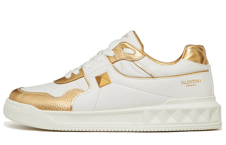 Мужские кроссовки для скейтбординга Valentino с одной заклепкой
Мужские кроссовки для скейтбординга Valentino с одной заклепкой