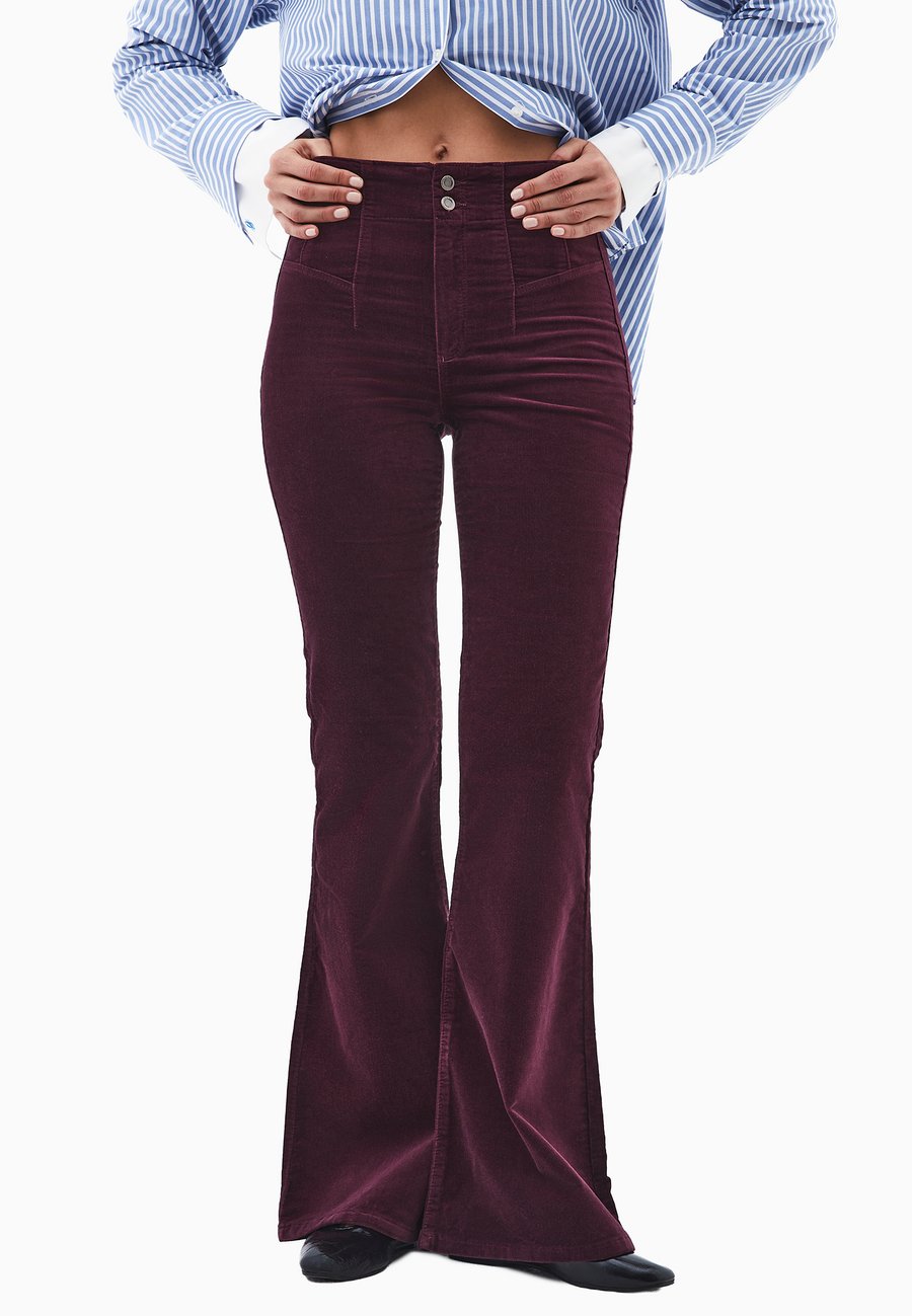 Брюки OXXO SPANISH FLARED, Winetasting/Red
Брюки OXXO SPANISH FLARED, Winetasting/Red