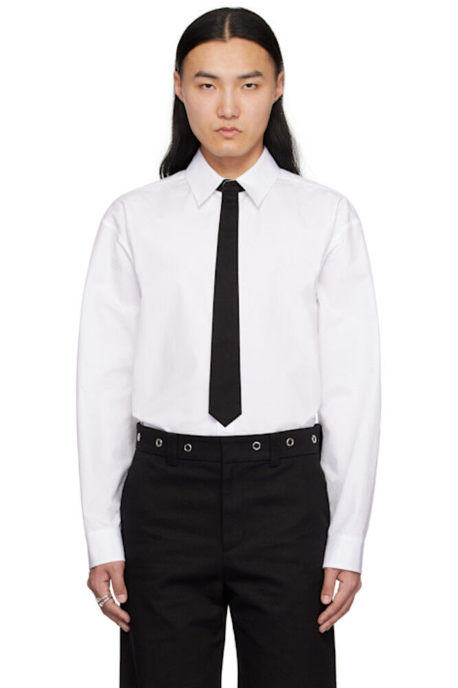 Белая рубашка с галстуком We11done
Белая рубашка с галстуком We11done