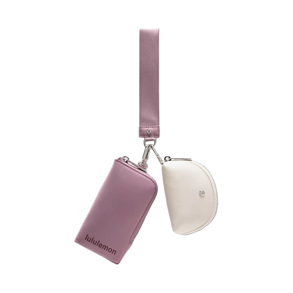 Lululemon Нейлоновый кошелёк унисекс лавандовый и бежевый, Lavender & Ivory White
Lululemon Нейлоновый кошелёк унисекс лавандовый и бежевый, Lavender & Ivory White