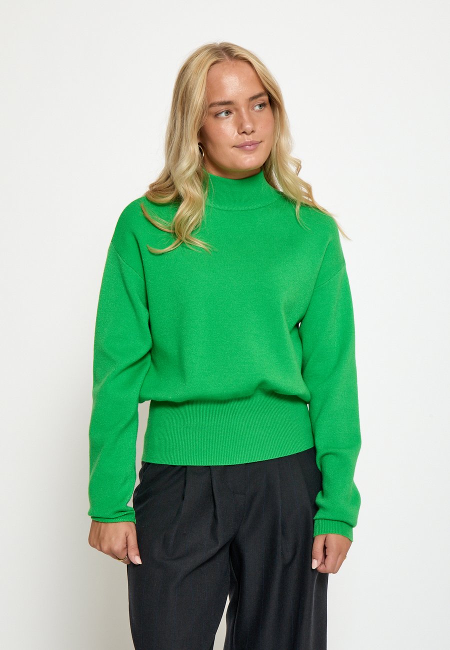 Джемпер Minus JOSE TURTLENECK, Apple Green /Neon Green
Джемпер Minus JOSE TURTLENECK, Apple Green /Neon Green