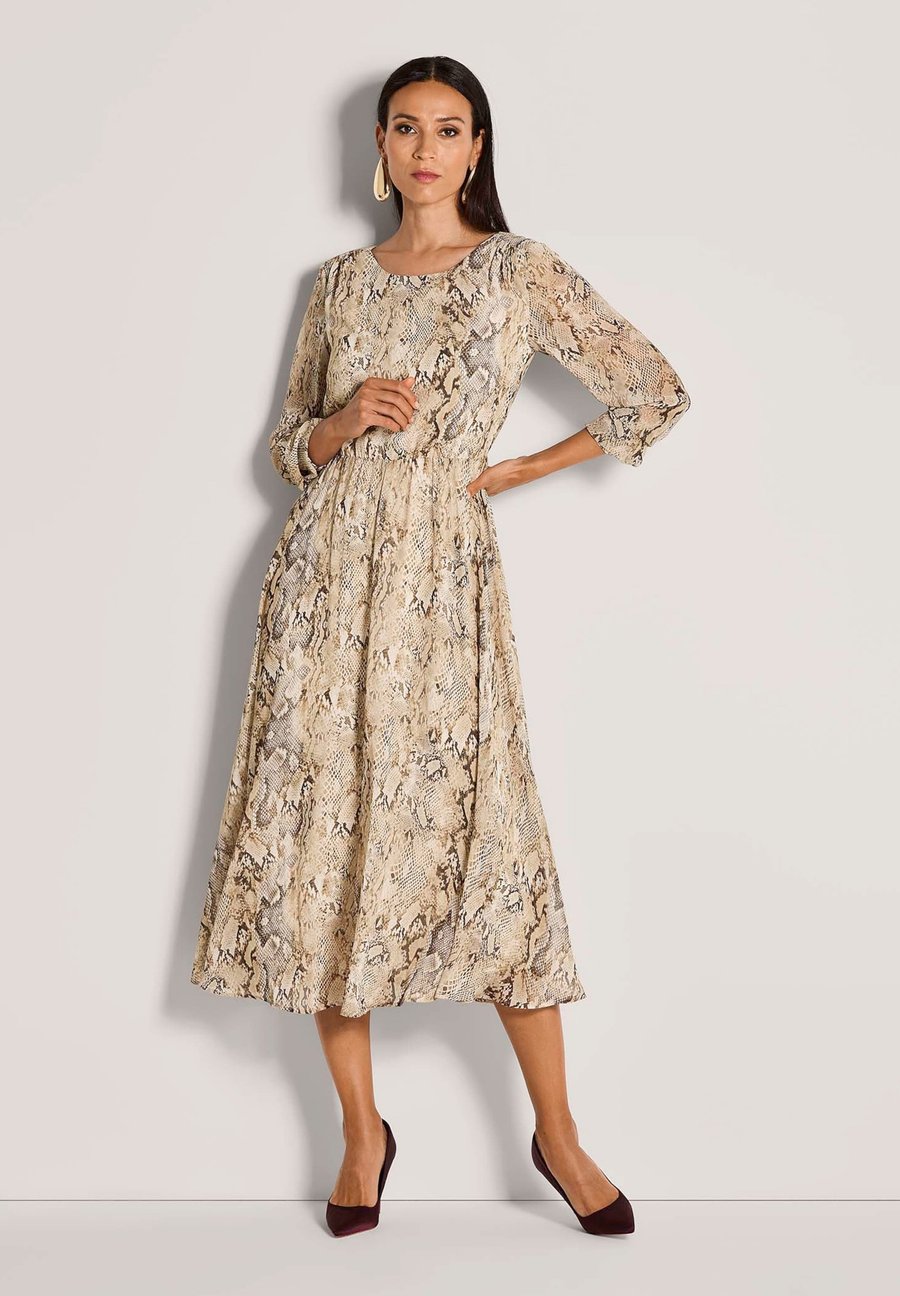Платье MADELEINE Day dress, Caramel Taupe/Beige
Платье MADELEINE Day dress, Caramel Taupe/Beige