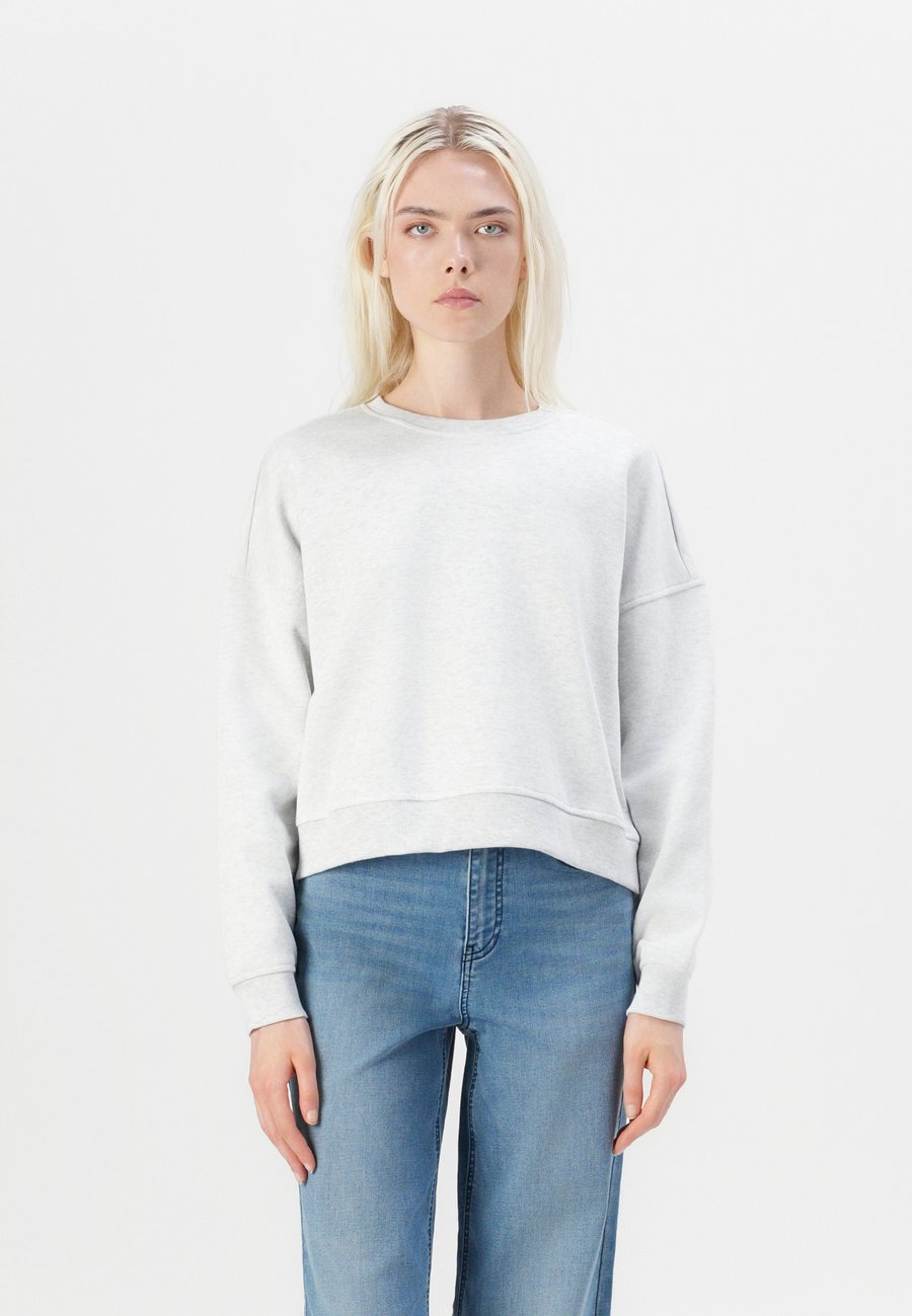Толстовка ONLY ONLDAZE CREW NECK, Light Grey/Mottled Light Grey
Толстовка ONLY ONLDAZE CREW NECK, Light Grey/Mottled Light Grey