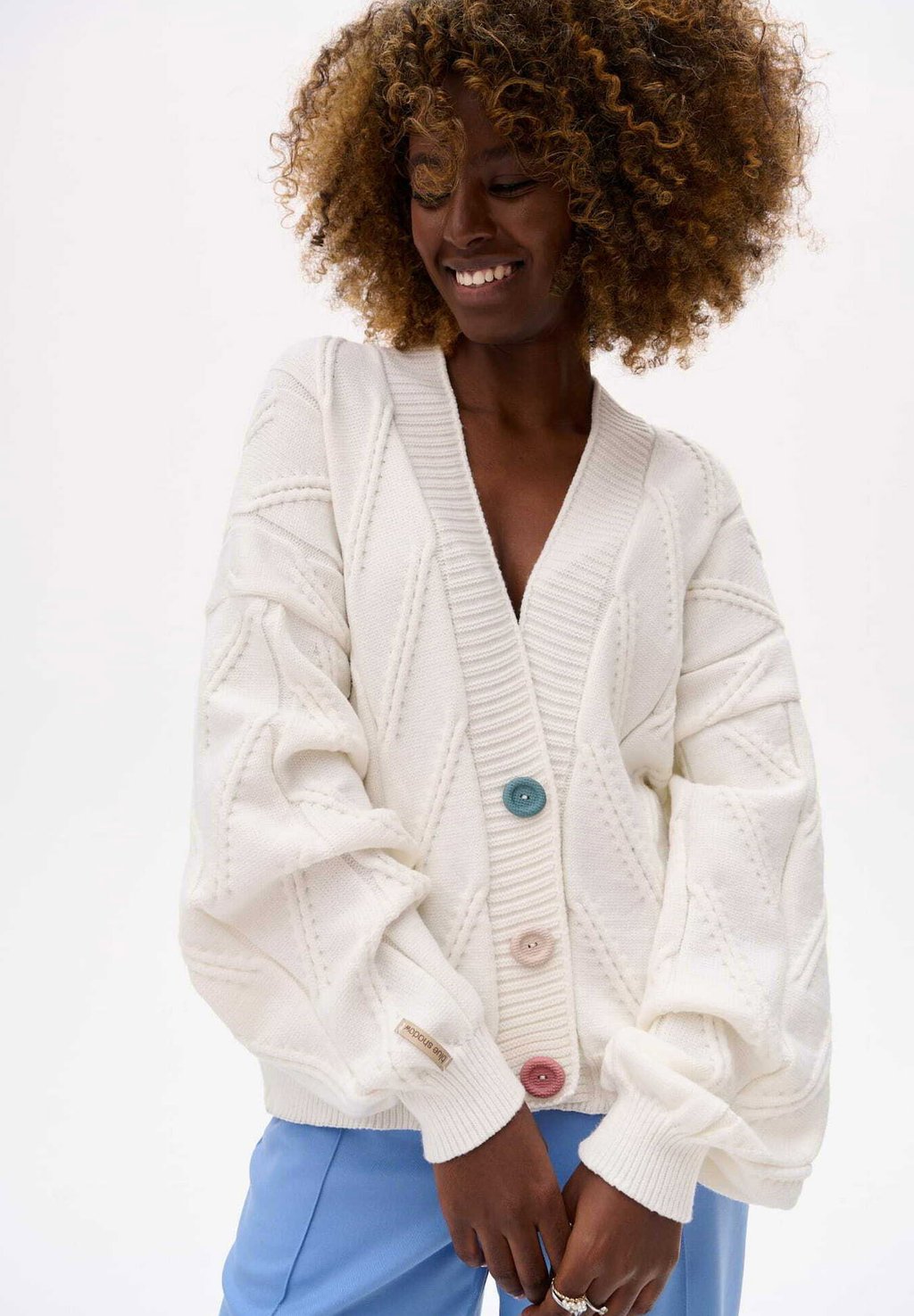 Кардиган BOSIN blue shadow, белый
Кардиган BOSIN blue shadow, белый