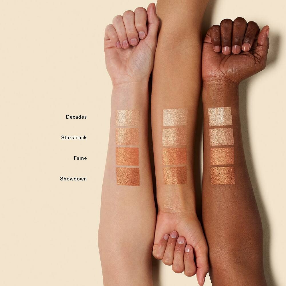 ILIA DayПудра-хайлайтер Lite, цвет Showdown
ILIA DayПудра-хайлайтер Lite, цвет Showdown