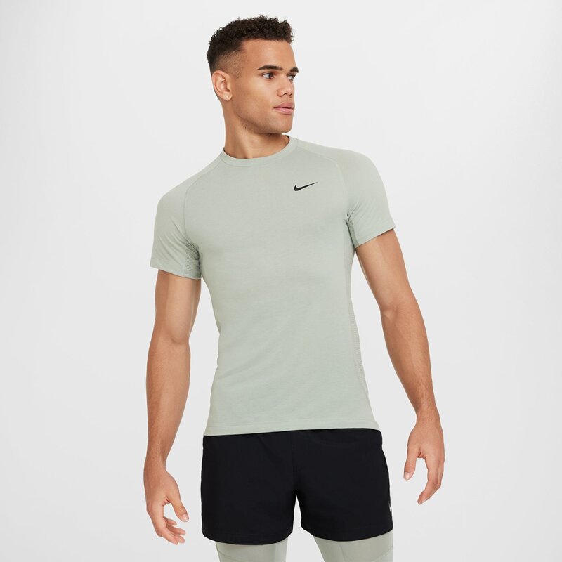 Shirt m nk df flex rep ss top Nike, мультиколор
Shirt m nk df flex rep ss top Nike, мультиколор