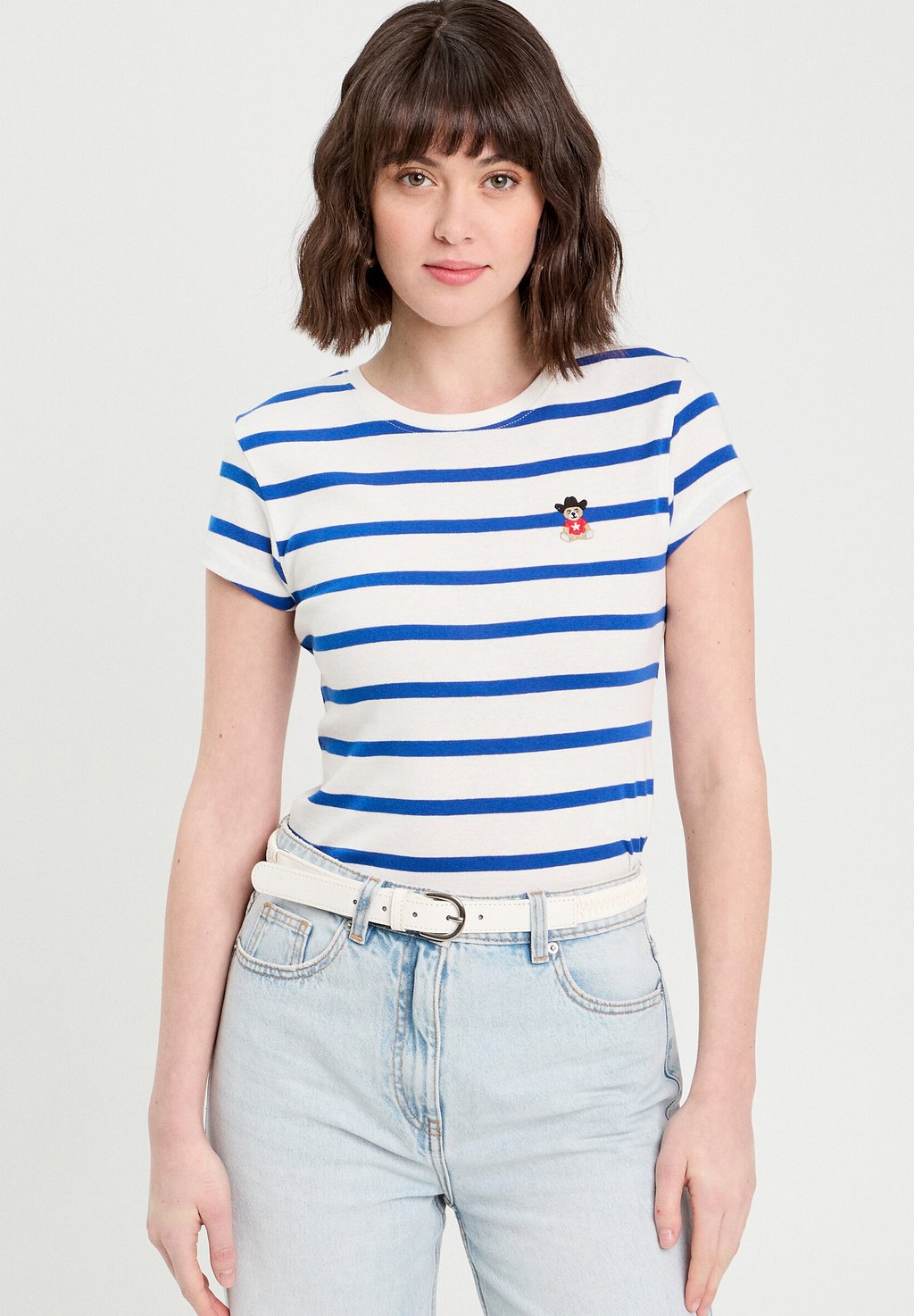 Футболка с принтом MIT KURZEN ÄRMELN Cache Cache, синий
Футболка с принтом MIT KURZEN ÄRMELN Cache Cache, синий