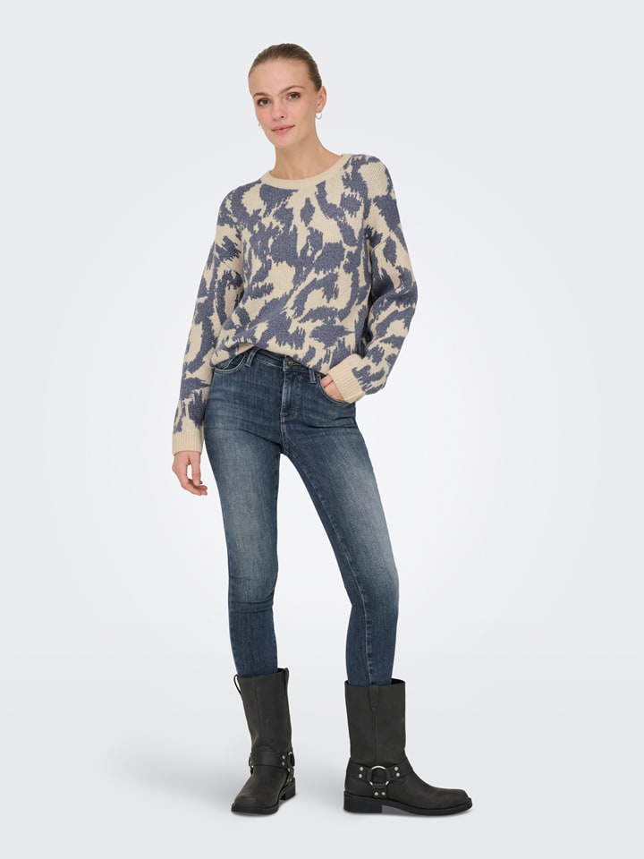 Свитер синего/бежевого цвета ONLY
Свитер синего/бежевого цвета ONLY