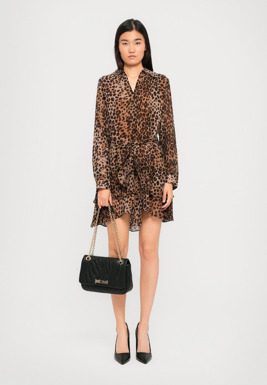 Сумка кросс-боди Just Cavalli Cross body bag, Black
Сумка кросс-боди Just Cavalli Cross body bag, Black