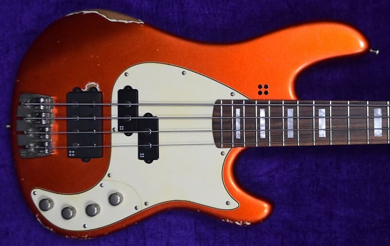 Басс гитара Sandberg California VM4, Hardcore Aged Orange Metallic / Pau Ferro
Басс гитара Sandberg California VM4, Hardcore Aged Orange Metallic / Pau Ferro