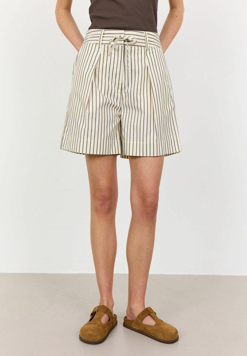 Шорты LR-LUCILLA 2 Levete Room, коричневый 
Шорты LR-LUCILLA 2 Levete Room, коричневый