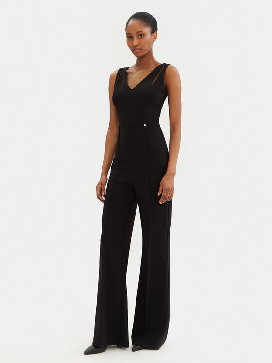 Комбинезон стандартного кроя CFC0019842002 Rinascimento, черный
Комбинезон стандартного кроя CFC0019842002 Rinascimento, черный