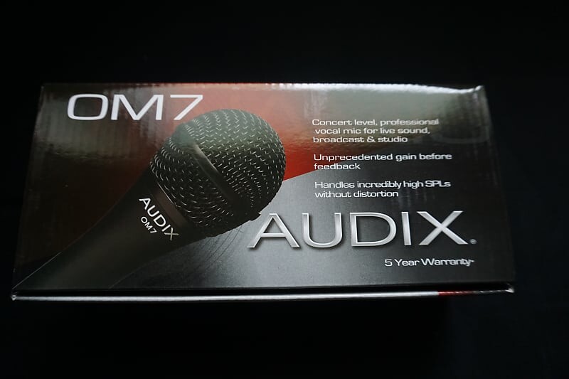 Динамический вокальный микрофон Audix OM7 Handheld Hypercardioid Dynamic Vocal Microphone
Динамический вокальный микрофон Audix OM7 Handheld Hypercardioid Dynamic Vocal Microphone