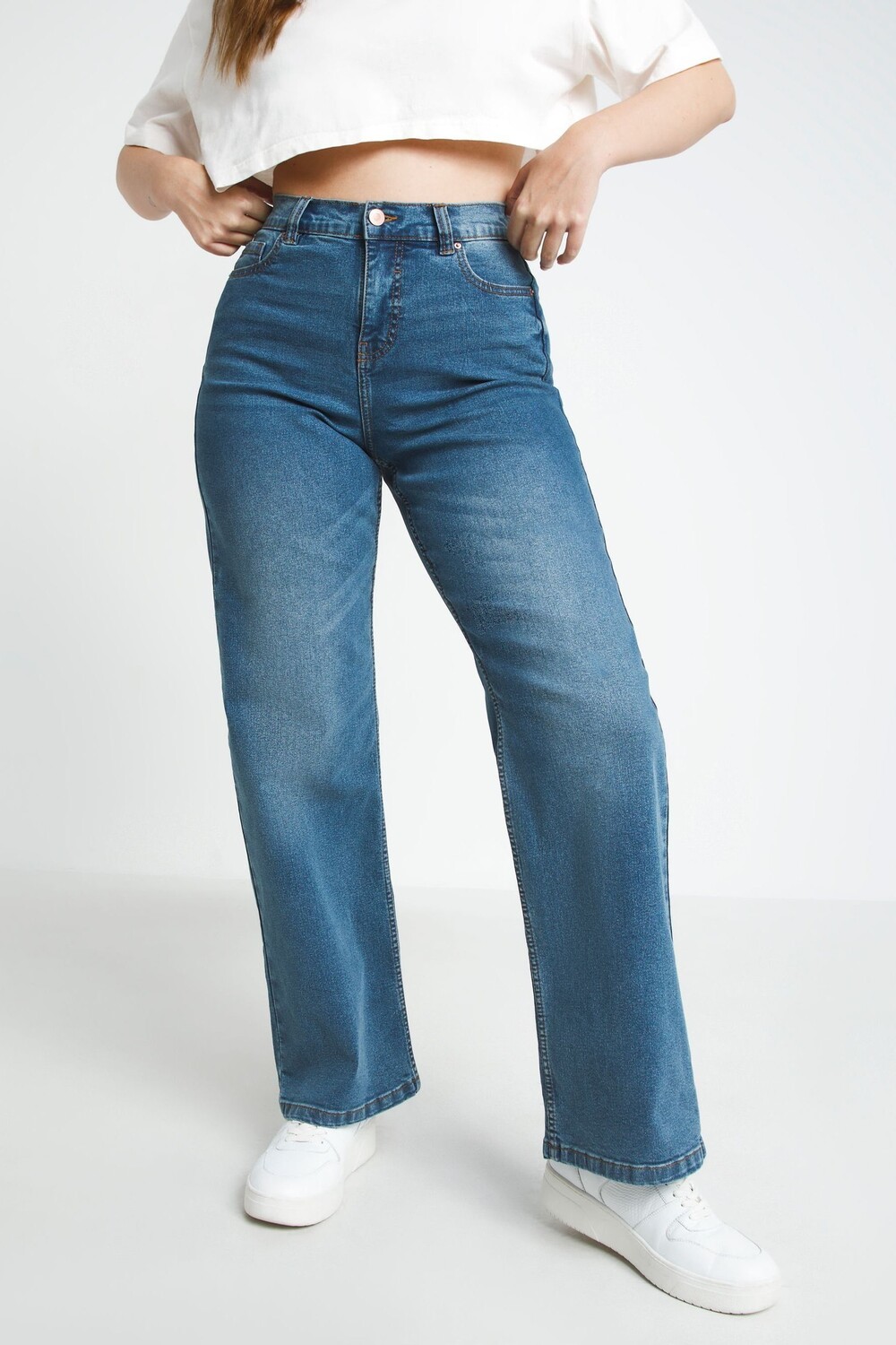 Синие джинсы средней длины с широкими штанинами 24/7 Simply Be
Синие джинсы средней длины с широкими штанинами 24/7 Simply Be