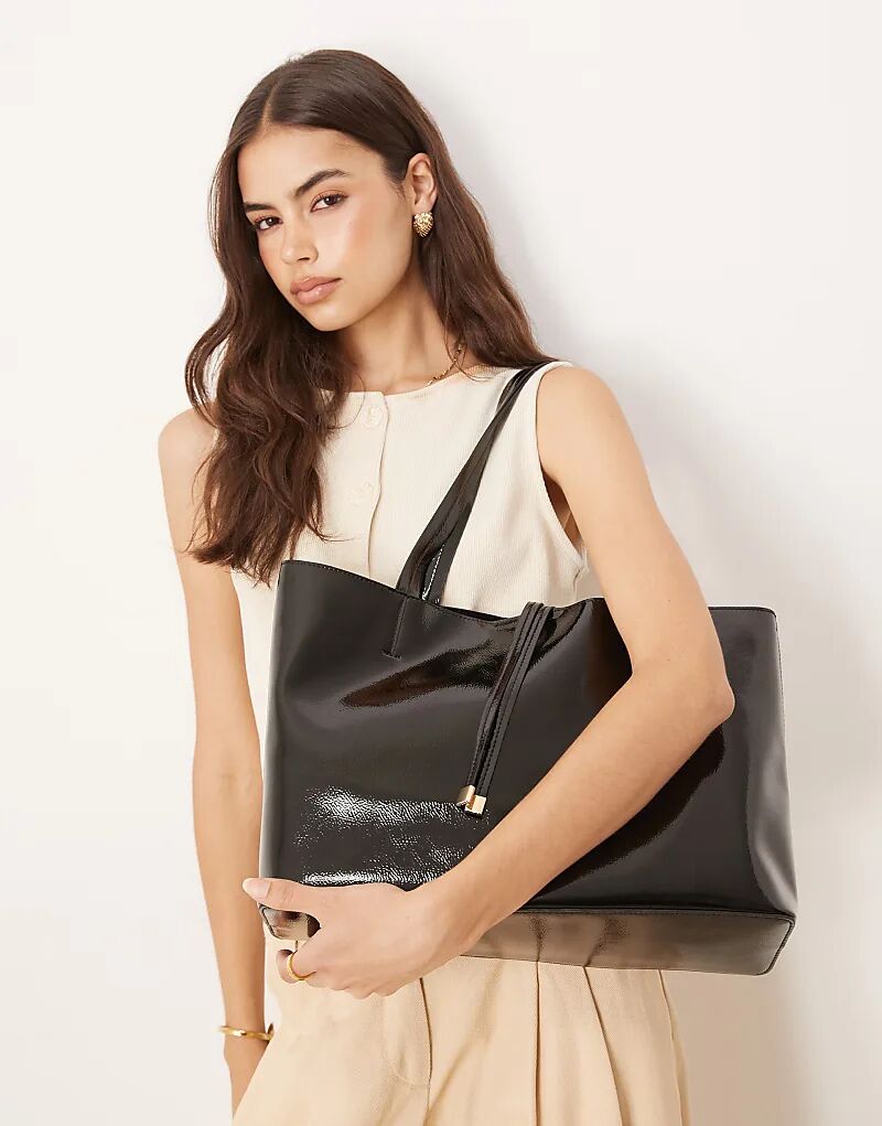 Лакированная сумка-тоут Accessorize черного цвета
Лакированная сумка-тоут Accessorize черного цвета