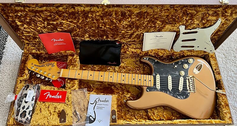 Электрогитара Fender Bruno Mars Stratocaster, Maple Fingerboard, Mars Mocha MODEL #0116862877
Электрогитара Fender Bruno Mars Stratocaster, Maple Fingerboard, Mars Mocha MODEL #0116862877