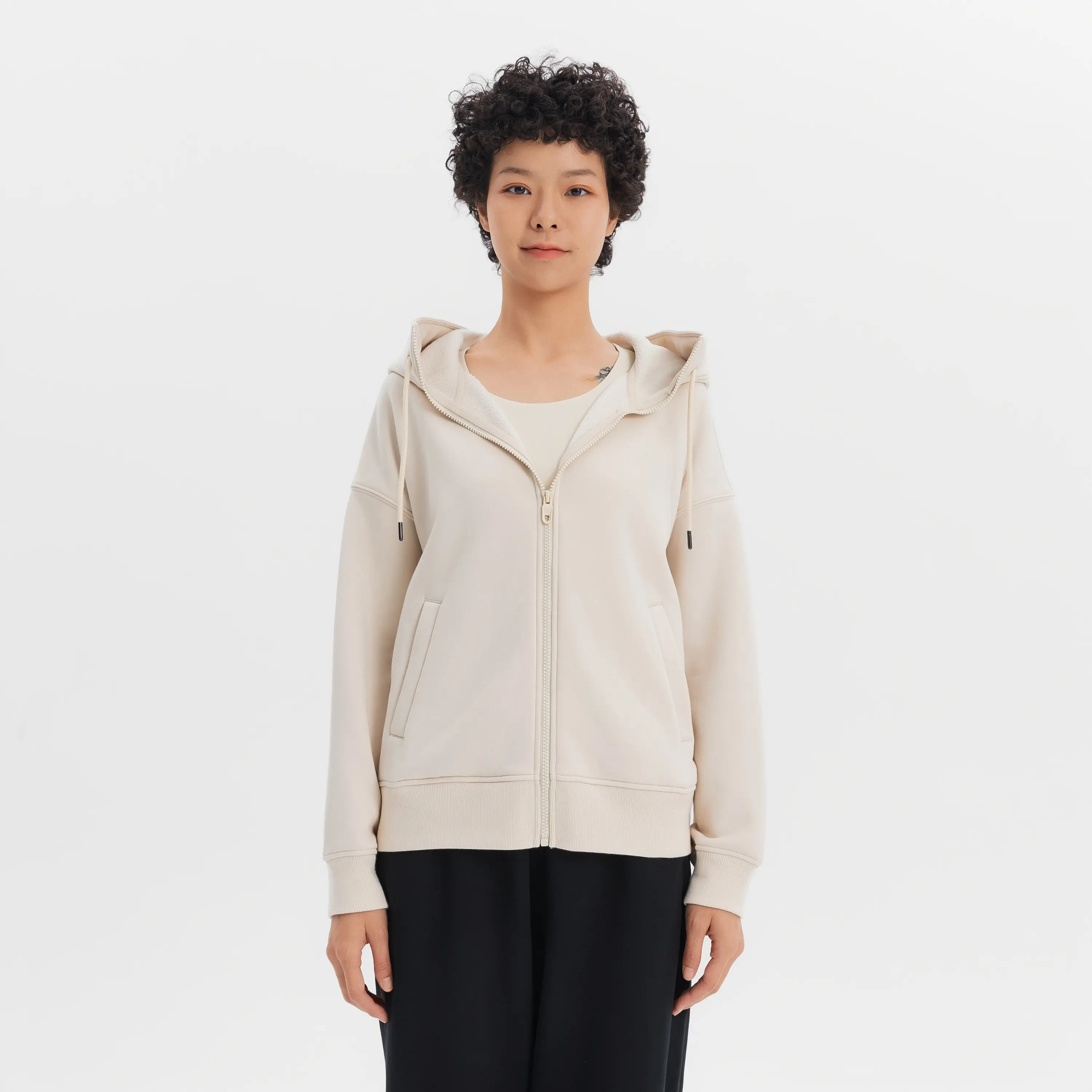 Женская флисовая утеплённая куртка Domyos
Женская флисовая утеплённая куртка Domyos