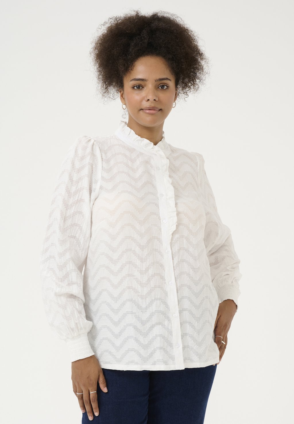 Блузка на пуговицах VITANA Kaffe Curve, молочный
Блузка на пуговицах VITANA Kaffe Curve, молочный