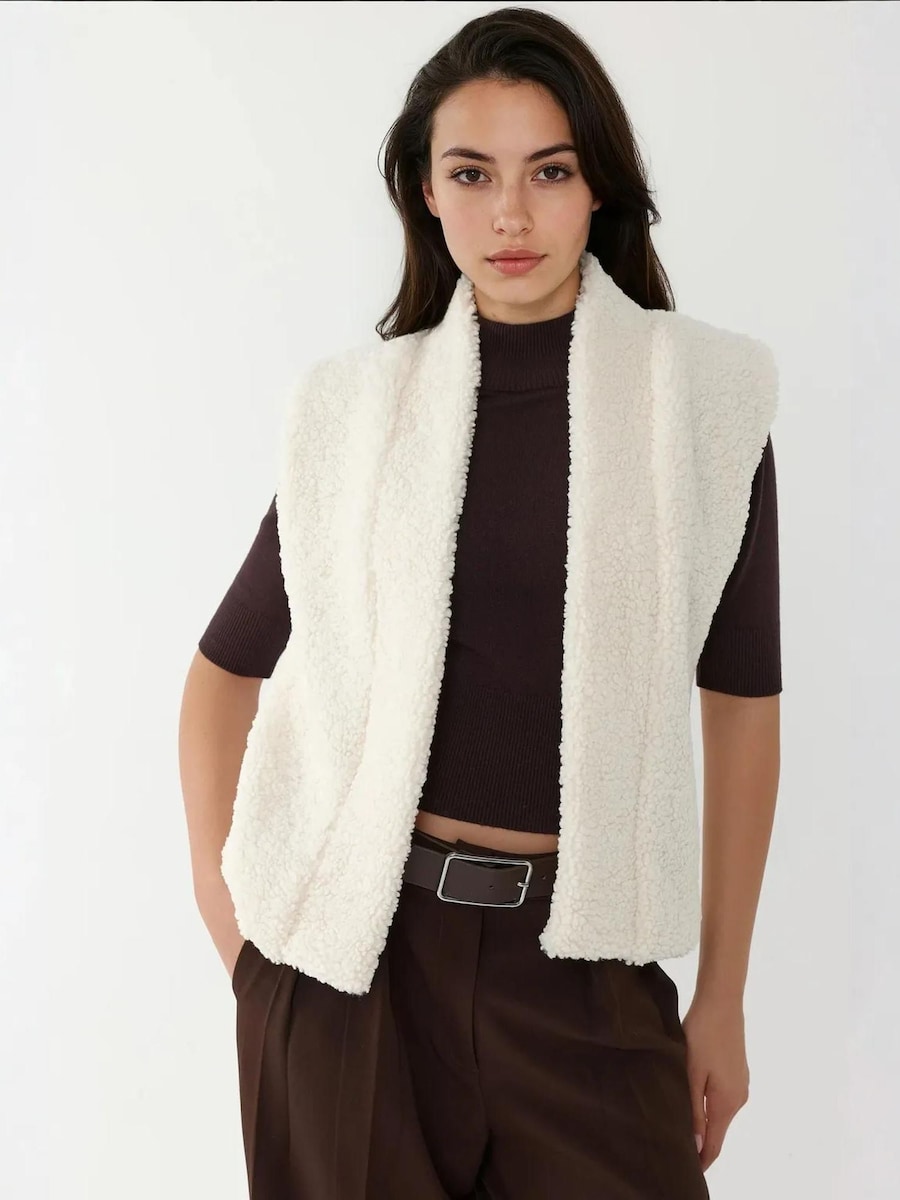 Жилет Hiccup, слоновая кость
Жилет Hiccup, слоновая кость