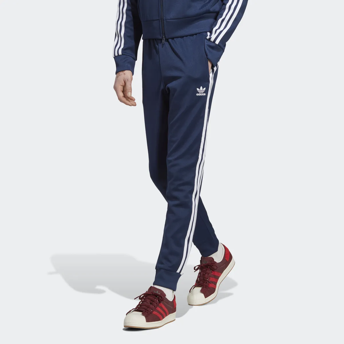Спортивные брюки Adidas Originals "ADICOLOR CLASSICS SST" (1 шт.), цвет Night Indigo
Спортивные брюки Adidas Originals "ADICOLOR CLASSICS SST" (1 шт.), цвет Night Indigo