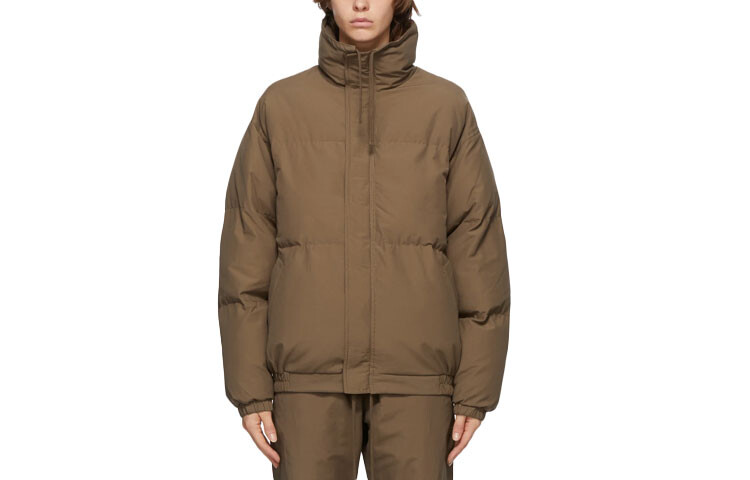 Стеганая куртка унисекс коричневая Fear Of God Essentials, коричневый
Стеганая куртка унисекс коричневая Fear Of God Essentials, коричневый