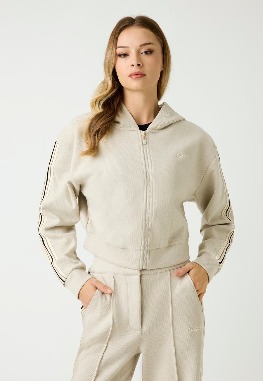 Толстовка Guess LOGO, Hellbraun/Light Brown
Толстовка Guess LOGO, Hellbraun/Light Brown